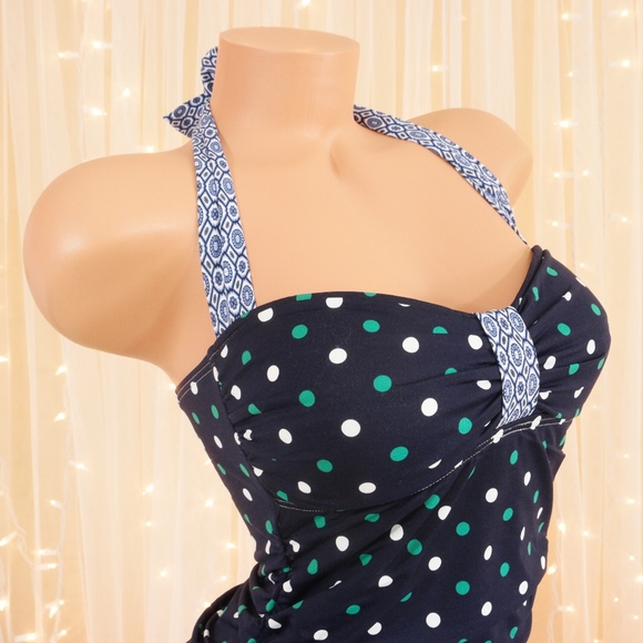 Tommy Bahama Halter Padded Tankini Top Shirred - Picture 2 of 7